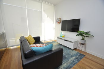 Neutral Bay 4 Young Furnished Apartment - Accommodation Port Macquarie 16