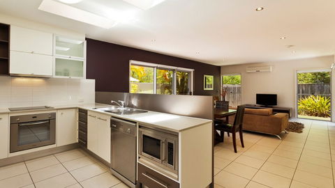 BEST WESTERN PLUS Quarterdecks Retreat - Accommodation Port Macquarie 1