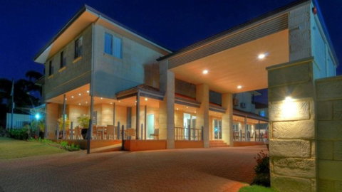 BEST WESTERN PLUS Kalbarri Edge Resort - Accommodation Port Macquarie 3