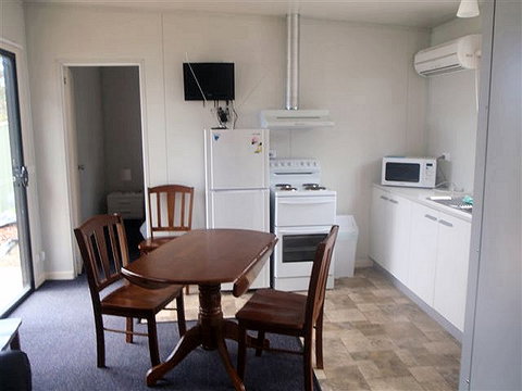 Coningham Beach Holiday Cabins - Accommodation Port Macquarie 1