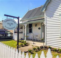 Lambert Cottage Accommodation - Accommodation Port Macquarie