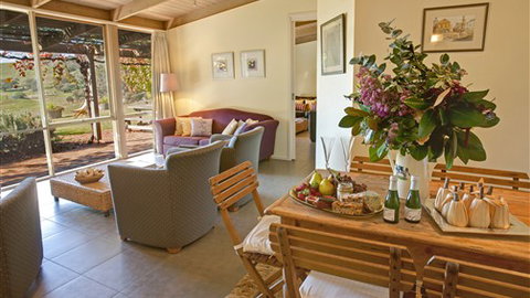 Mt Bellevue - Accommodation Port Macquarie 2