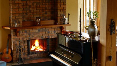 Meringa Springs - Accommodation Port Macquarie 1