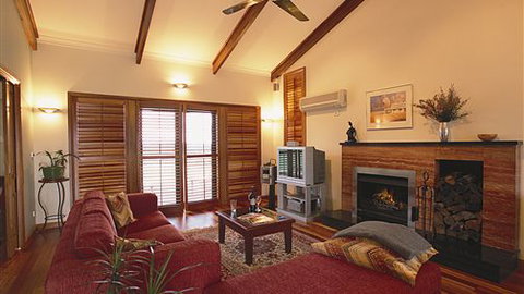 Meringa Springs - Accommodation Port Macquarie 3