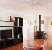 Lithgow Falls - Accommodation Port Macquarie