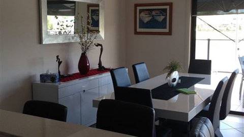 Cypress Drive Townhouse - Accommodation Port Macquarie 2