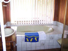 Botts Beach Retreat - Accommodation Port Macquarie 3