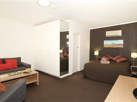 Wilpena Pound Resort - Accommodation Port Macquarie 2