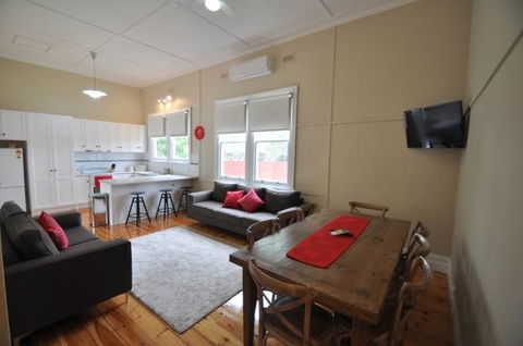 Ain Garth Self Catering Accommodation - Accommodation Port Macquarie 0