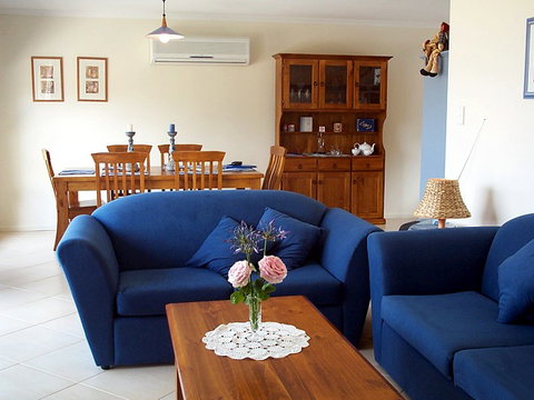 Bay - Ann Cottage - Accommodation Port Macquarie 0