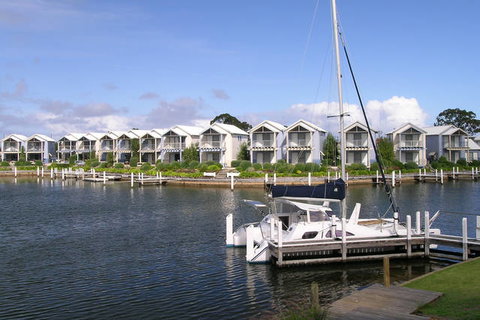 Captains Cove Waterfront Apartments - Accommodation Port Macquarie 1