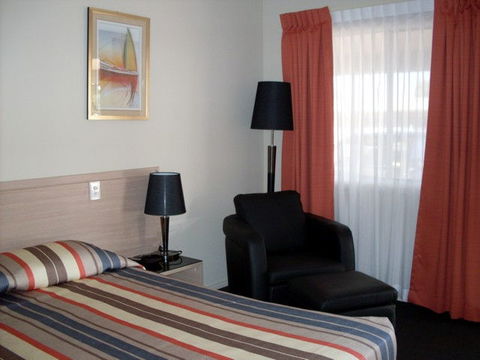 Cobar Central Motor Inn - Accommodation Port Macquarie 1