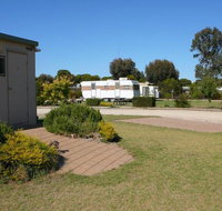 Cummins Community Caravan Park - Accommodation Port Macquarie
