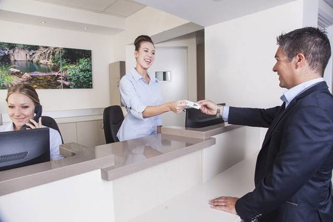 Flag Motor Lodge - Accommodation Port Macquarie 0