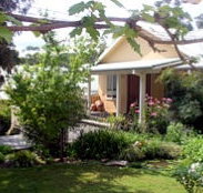 Kemeys Mountain Hideaway - Accommodation Port Macquarie