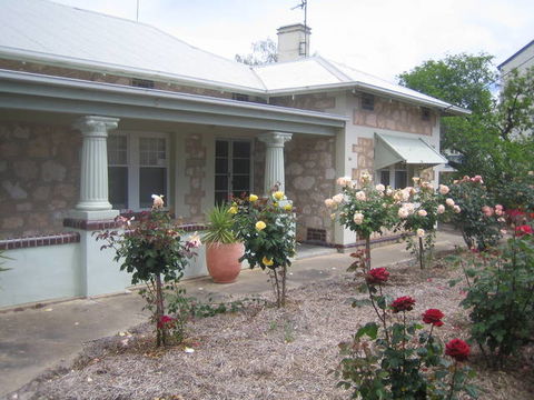MacDonnell House (Naracoorte Cottages) - Accommodation Port Macquarie 5