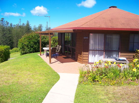 Whispering Pines - Accommodation Port Macquarie 0