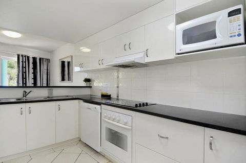 White Crest Luxury Apartments - Accommodation Port Macquarie 7