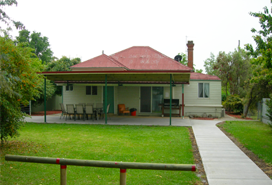 Woodies Cottage - Accommodation Port Macquarie 5
