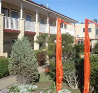 Baywatch Manor Augusta YHA - Accommodation Port Macquarie
