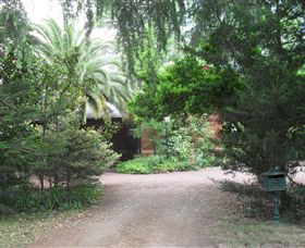 Allan Court Gardens Accommodation - Accommodation Port Macquarie 1