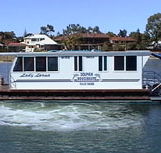 Dolphin Houseboat Holidays - Accommodation Port Macquarie