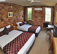 Log Cabin - Accommodation Port Macquarie