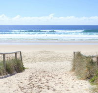 Golden Riviera Beach Resort - Accommodation Port Macquarie