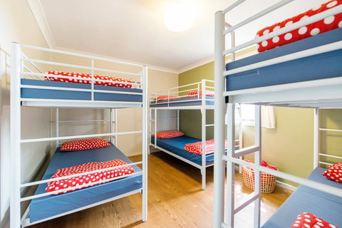 Mt Lofty YHA - Accommodation Port Macquarie 3