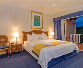 Tinaroo Lake Resort - Accommodation Port Macquarie 1