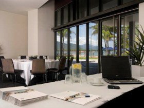 Cairns Harbour Lights - Accommodation Port Macquarie 1
