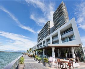 Cairns Harbour Lights - Accommodation Port Macquarie 3