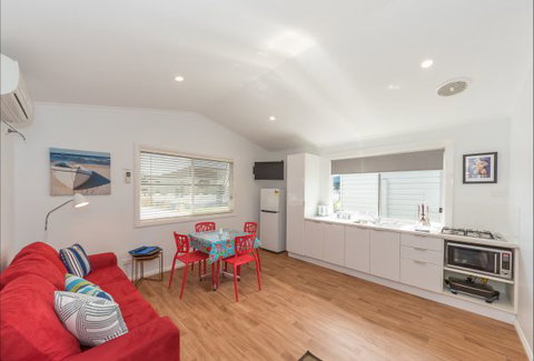 Colonial Holiday Park And Leisure Village - Accommodation Port Macquarie 5