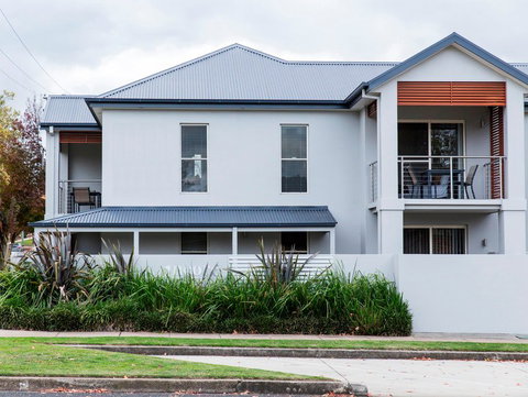 Stay Bathurst - Accommodation Port Macquarie 0