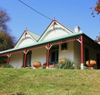 Ravenscroft and The Cottage - Accommodation Port Macquarie