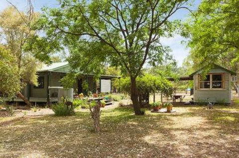 Red Tractor Retreat - Accommodation Port Macquarie 1