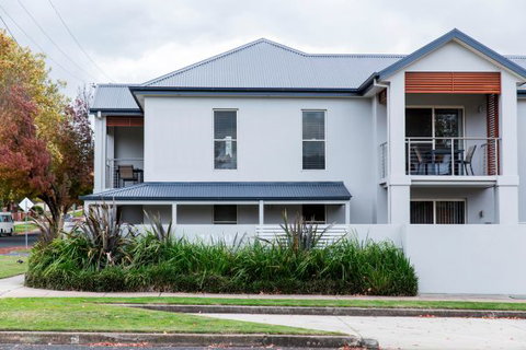 Stay Bathurst - Accommodation Port Macquarie 1