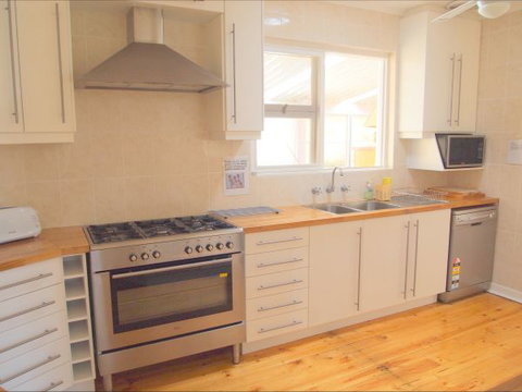 Christies Cottage For Holidays And Relocations. - Accommodation Port Macquarie 4