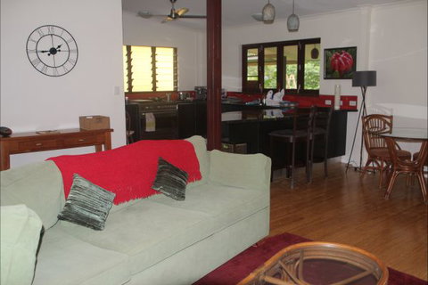 Rakhi Retreat - Accommodation Port Macquarie 3