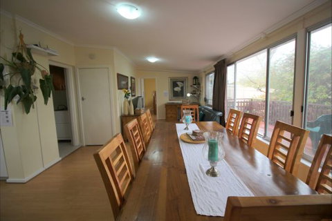 Christies Cottage For Holidays And Relocations. - Accommodation Port Macquarie 10