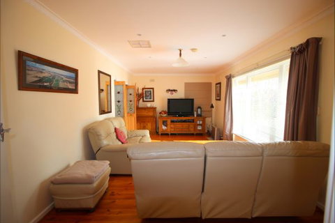 Christies Cottage For Holidays And Relocations. - Accommodation Port Macquarie 16