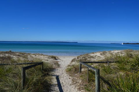 Claudis Beach Retreat Unit One - Accommodation Port Macquarie 3