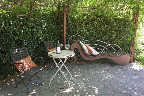 Mirkwood Forest Self-Contained Spa Cottages - Accommodation Port Macquarie 5