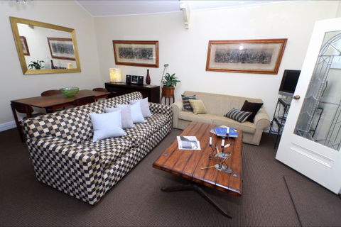 Mirkwood Forest Self-Contained Spa Cottages - Accommodation Port Macquarie 6