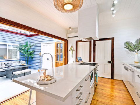 Driftwood Beach House - Accommodation Port Macquarie 1