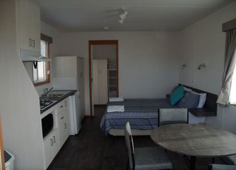 Lake Colac Caravan Park - Accommodation Port Macquarie 5
