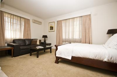 Quality Inn Country Plaza Queanbeyan - Accommodation Port Macquarie 2