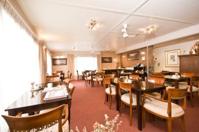 Quality Inn Country Plaza Queanbeyan - Accommodation Port Macquarie 3