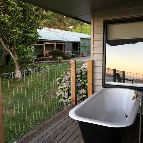 Halcyon Cottage Retreat - Self Contained Accommodation - Accommodation Port Macquarie 3
