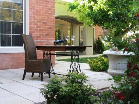 The Clarenton - Accommodation Port Macquarie 1